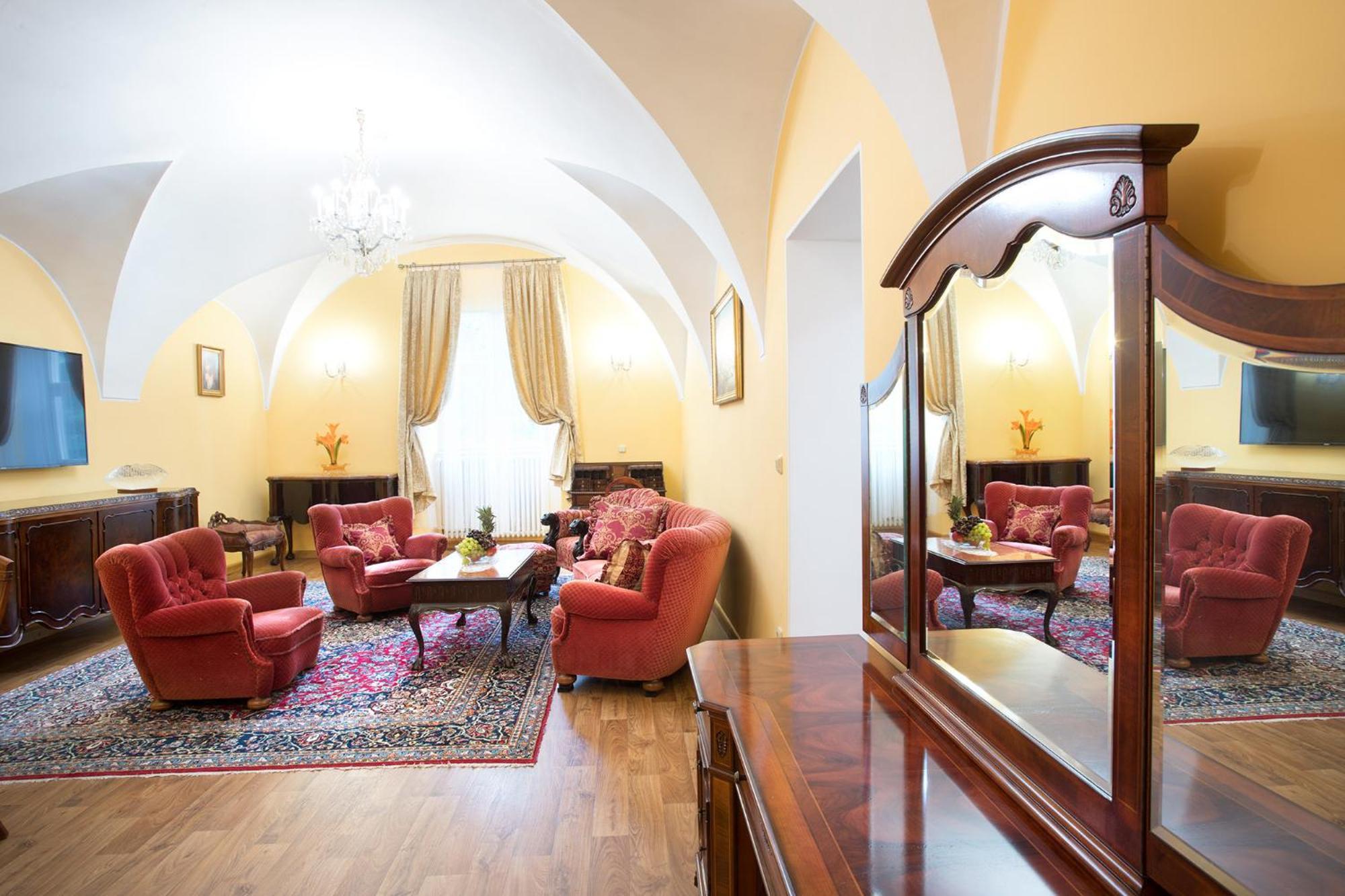 Zamek Svetla Nad Sazavou Otel Oda fotoğraf