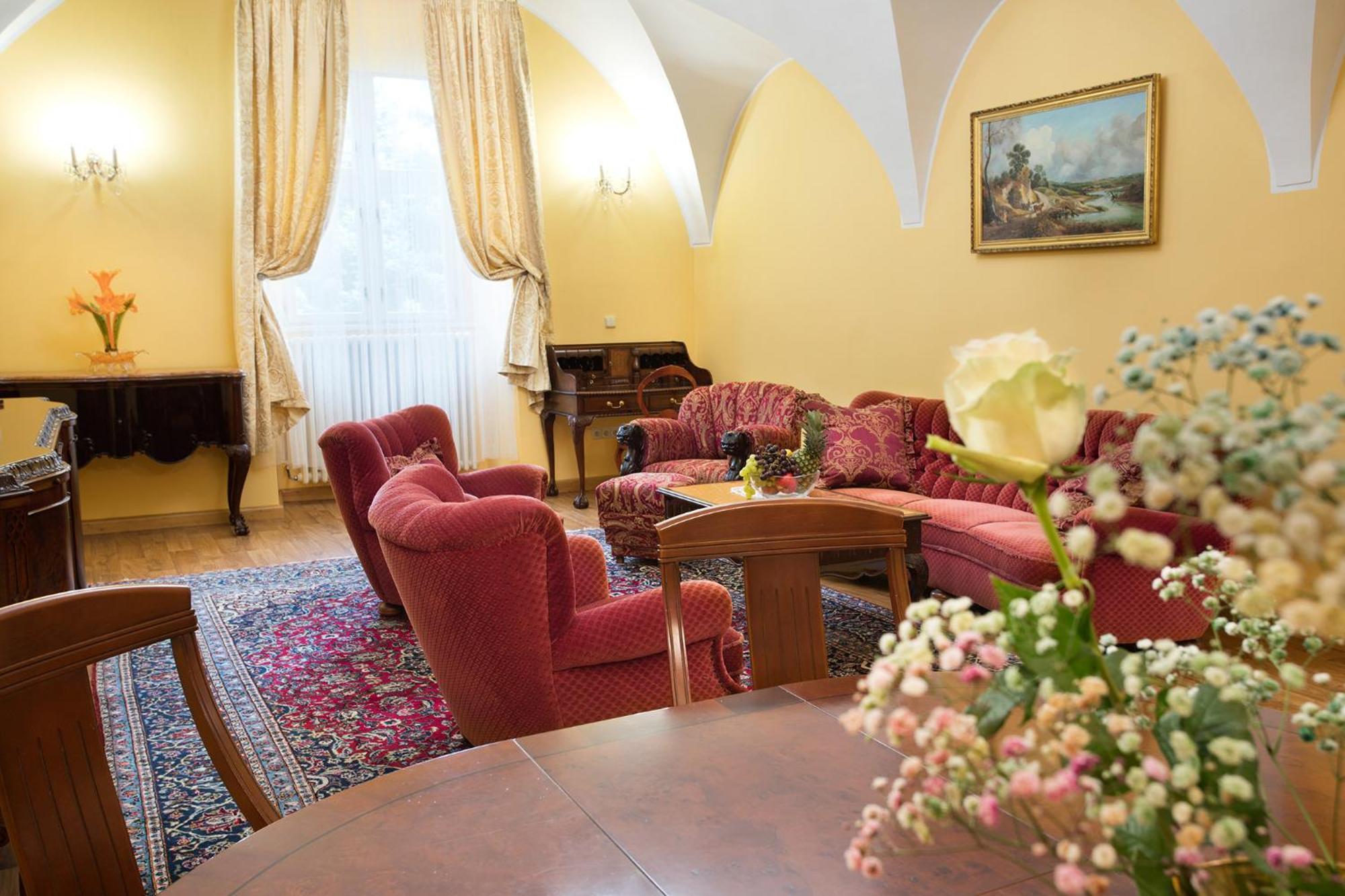 Zamek Svetla Nad Sazavou Otel Oda fotoğraf
